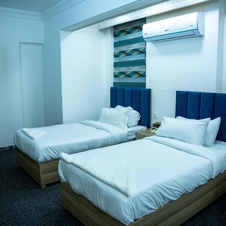 Malik Dijlah Hotel Baghdād エクステリア 写真