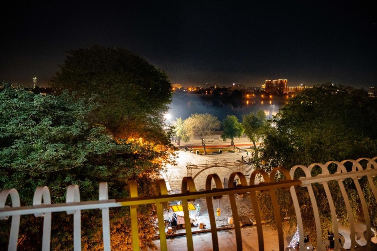 Malik Dijlah Hotel Baghdād エクステリア 写真