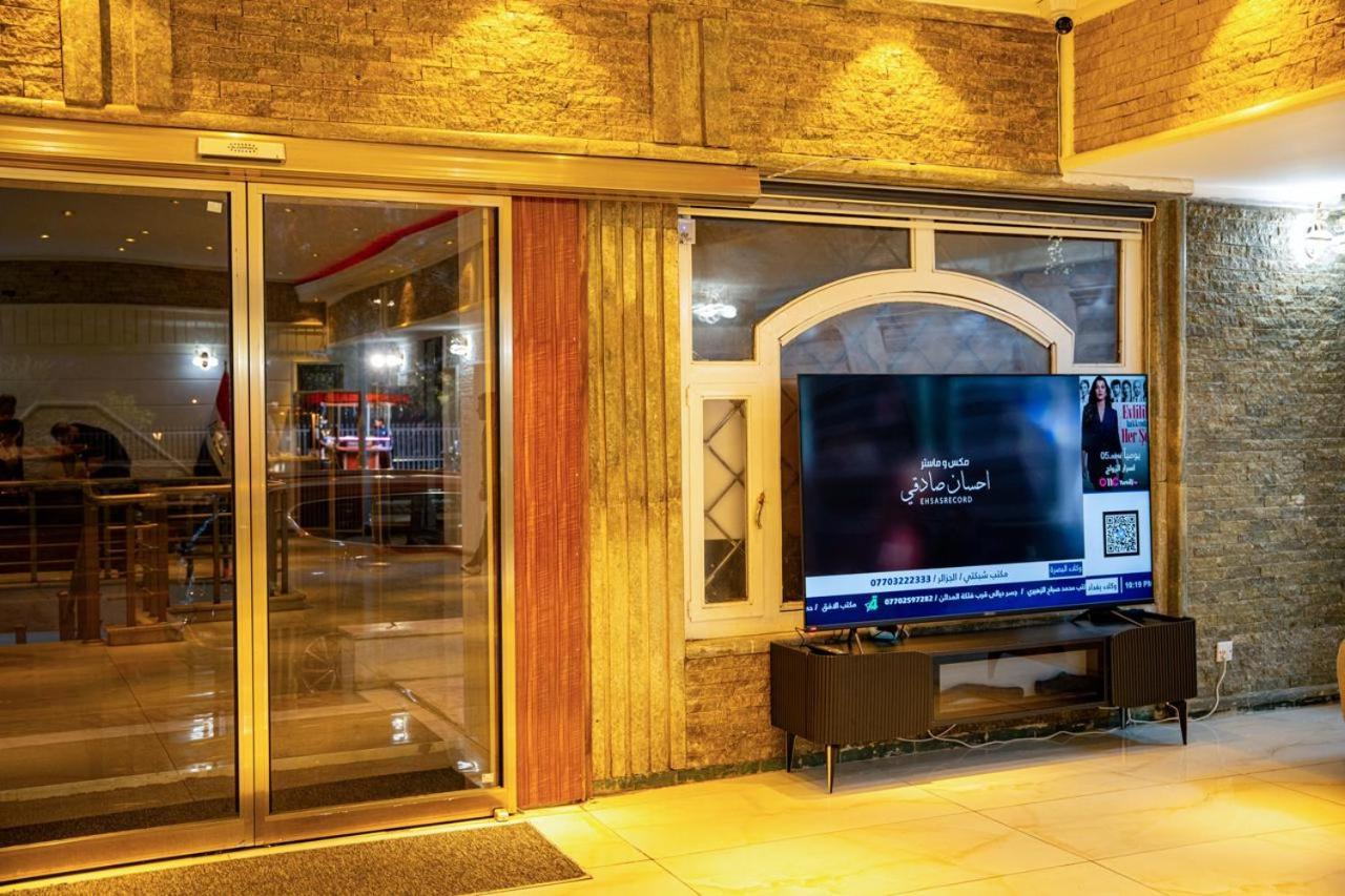 Malik Dijlah Hotel Baghdād エクステリア 写真