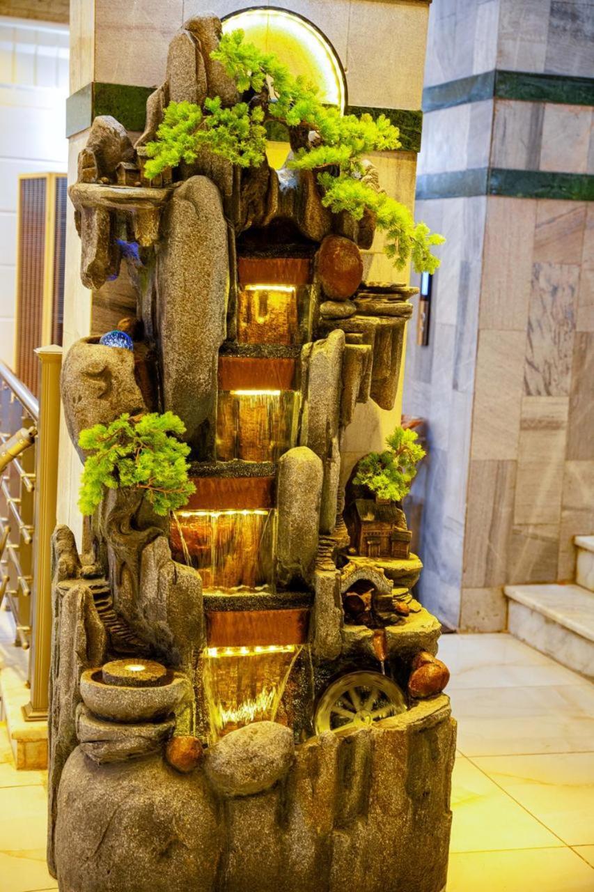 Malik Dijlah Hotel Baghdād エクステリア 写真