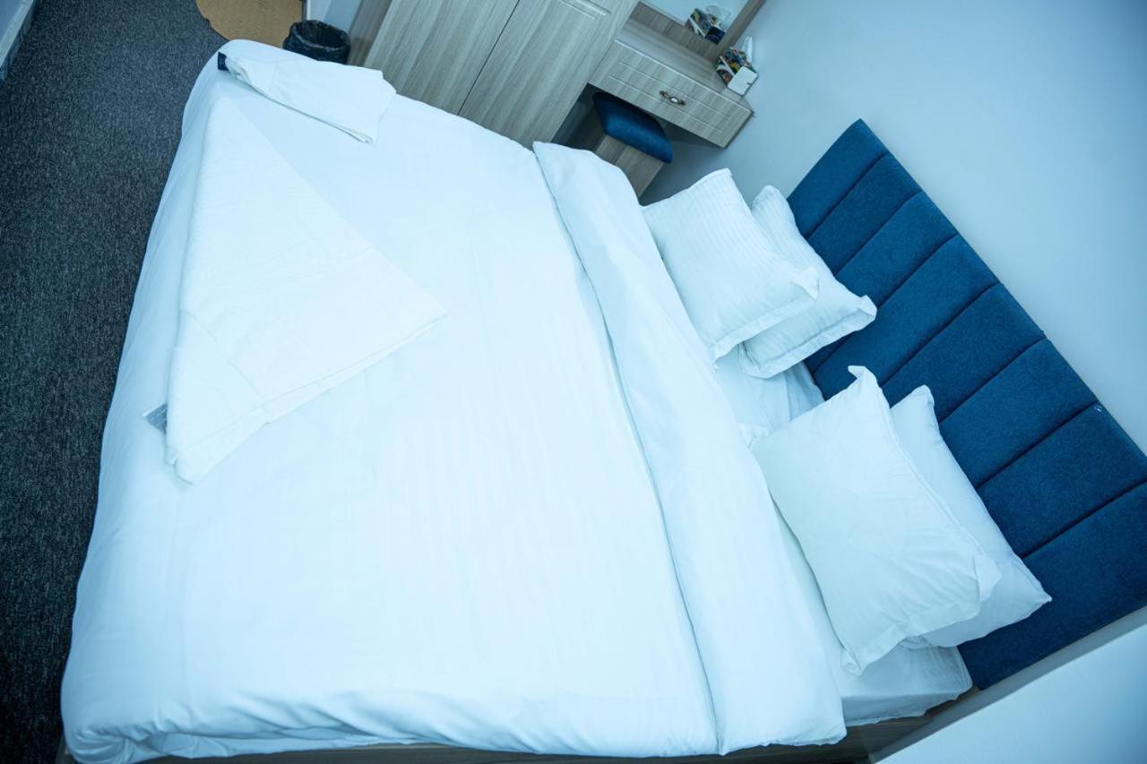 Malik Dijlah Hotel Baghdād エクステリア 写真