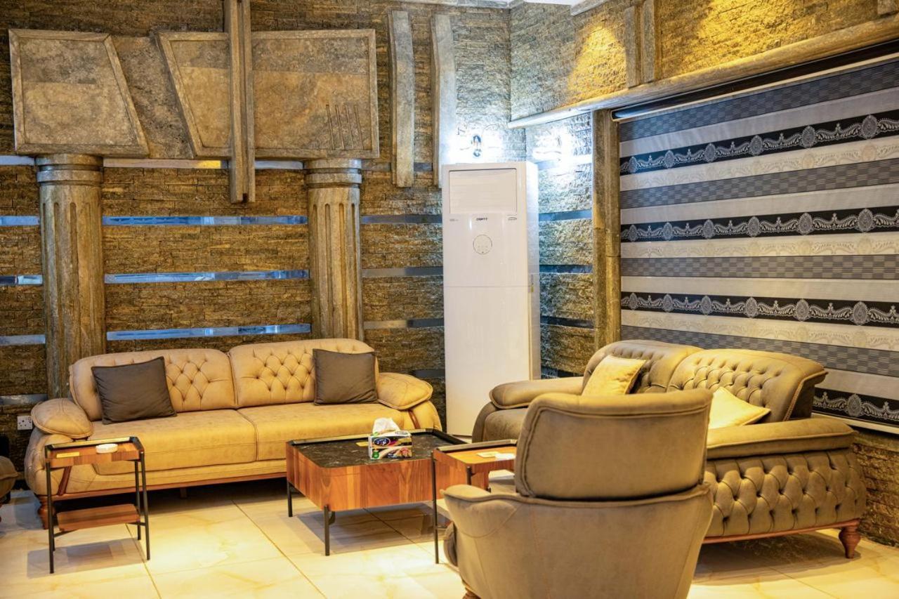 Malik Dijlah Hotel Baghdād エクステリア 写真